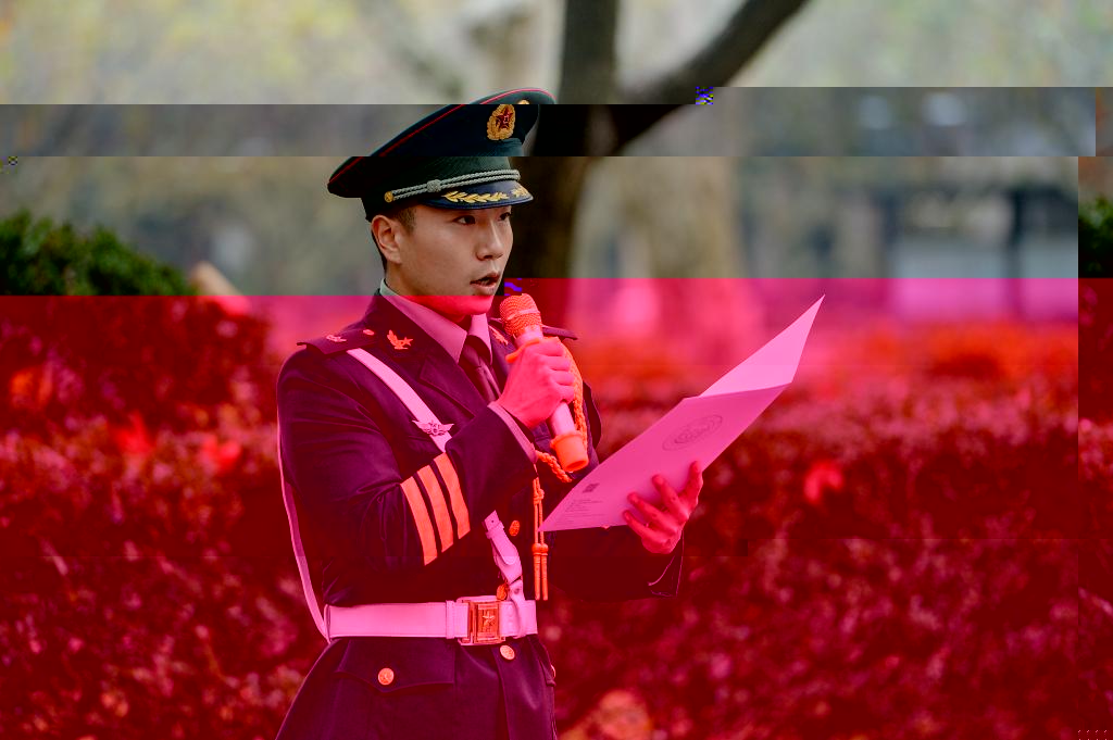 132D8